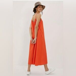 Orange/red(chrysanthemum)  jumper with pockets!